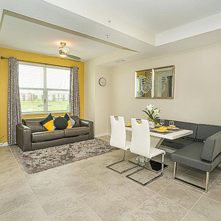 Only 5 Miles From Disney! Free Water Park! 2 Bed, 2 Bath Condo, Sleeps 8 Kissimmee Esterno foto