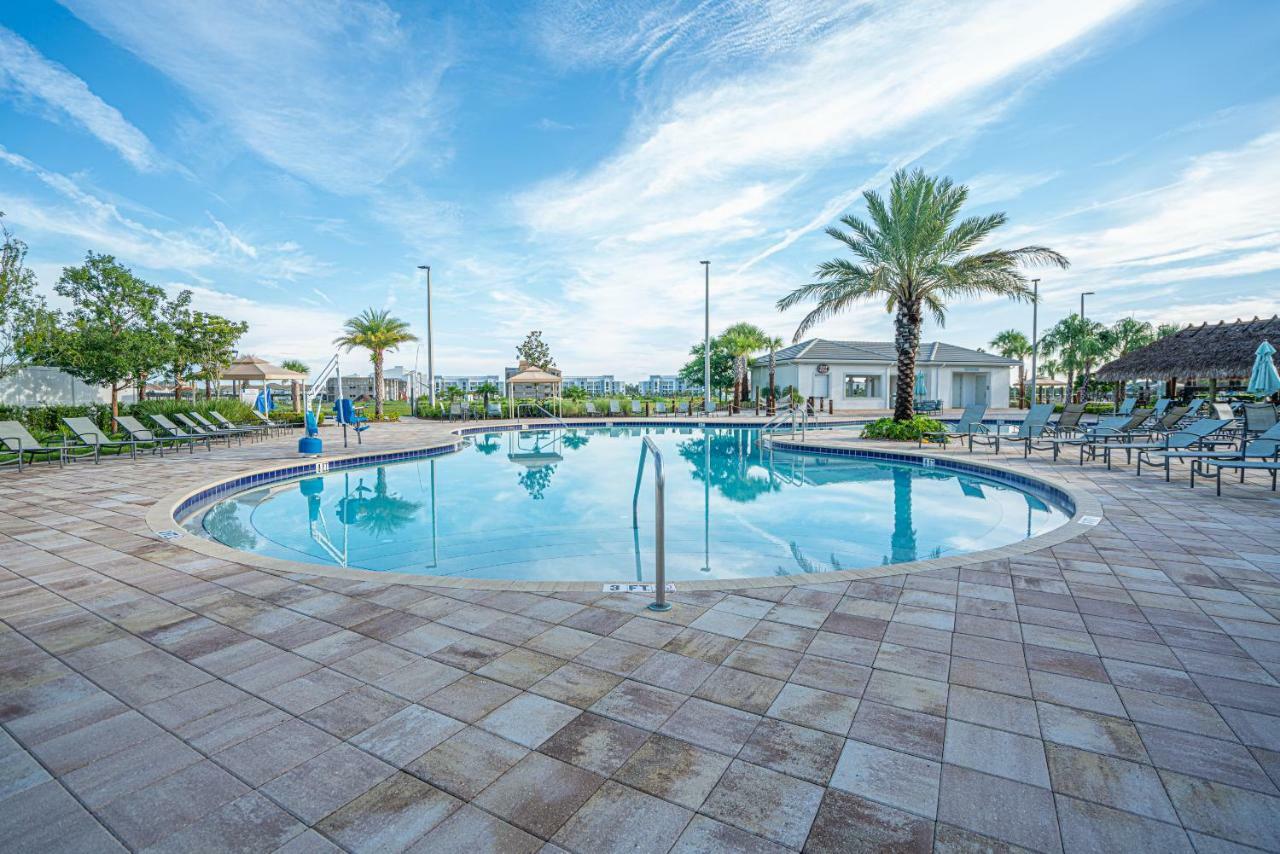 Only 5 Miles From Disney! Free Water Park! 2 Bed, 2 Bath Condo, Sleeps 8 Kissimmee Esterno foto