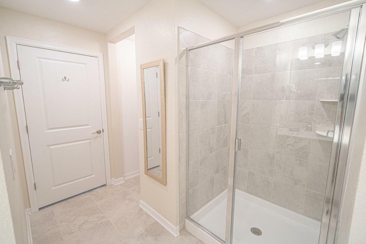 Only 5 Miles From Disney! Free Water Park! 2 Bed, 2 Bath Condo, Sleeps 8 Kissimmee Esterno foto