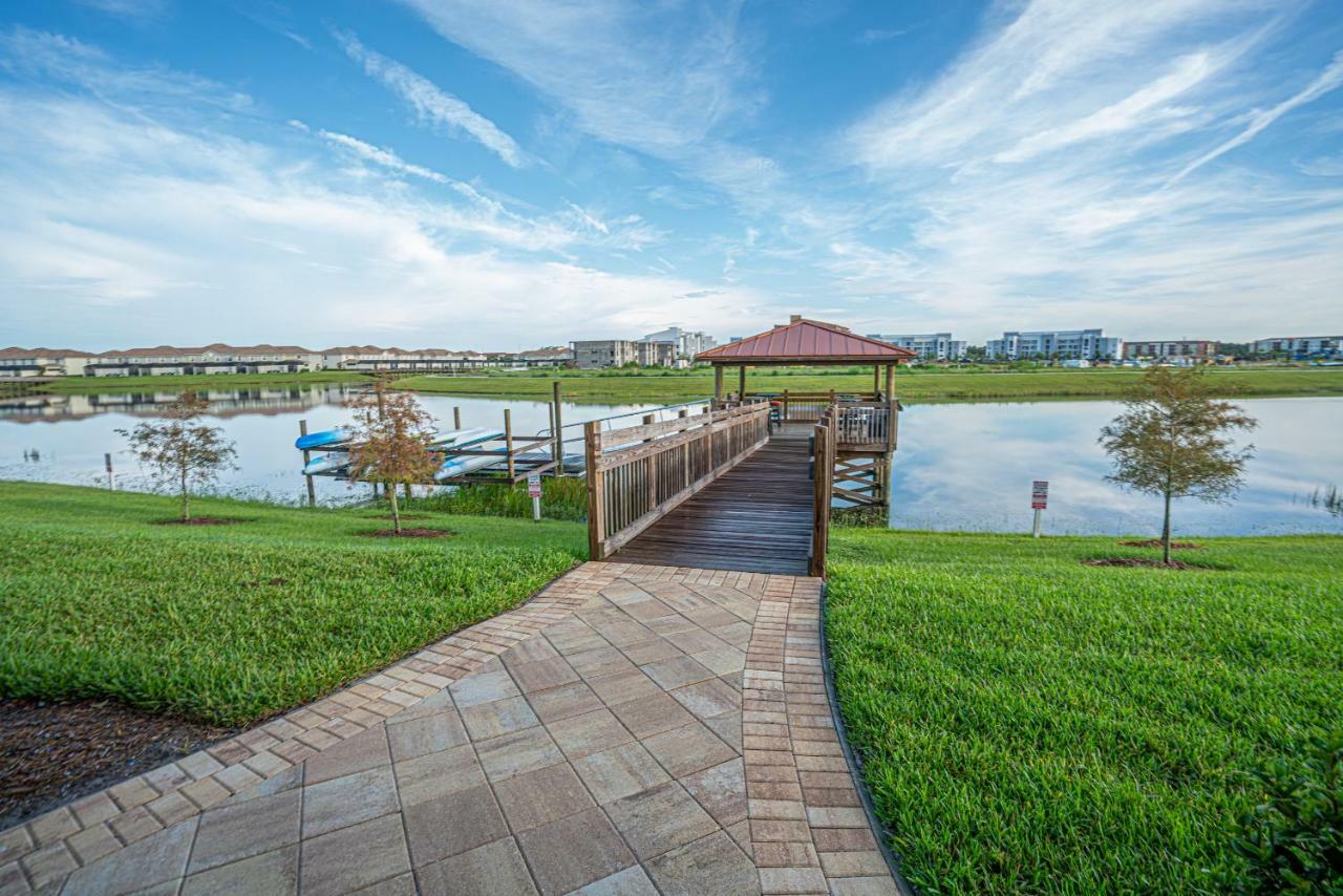 Only 5 Miles From Disney! Free Water Park! 2 Bed, 2 Bath Condo, Sleeps 8 Kissimmee Esterno foto